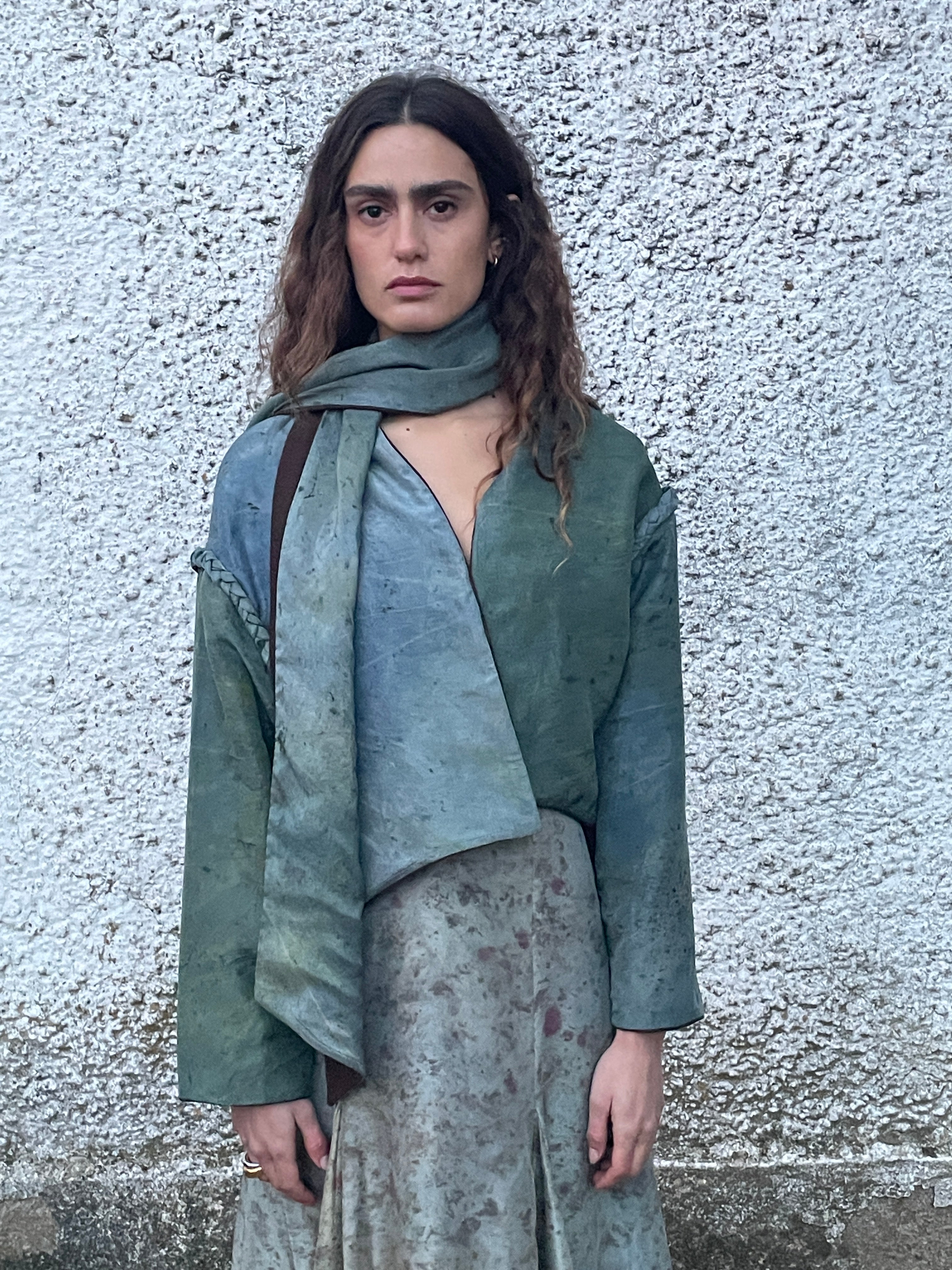 M O C_Short Hibiscus Coat_4