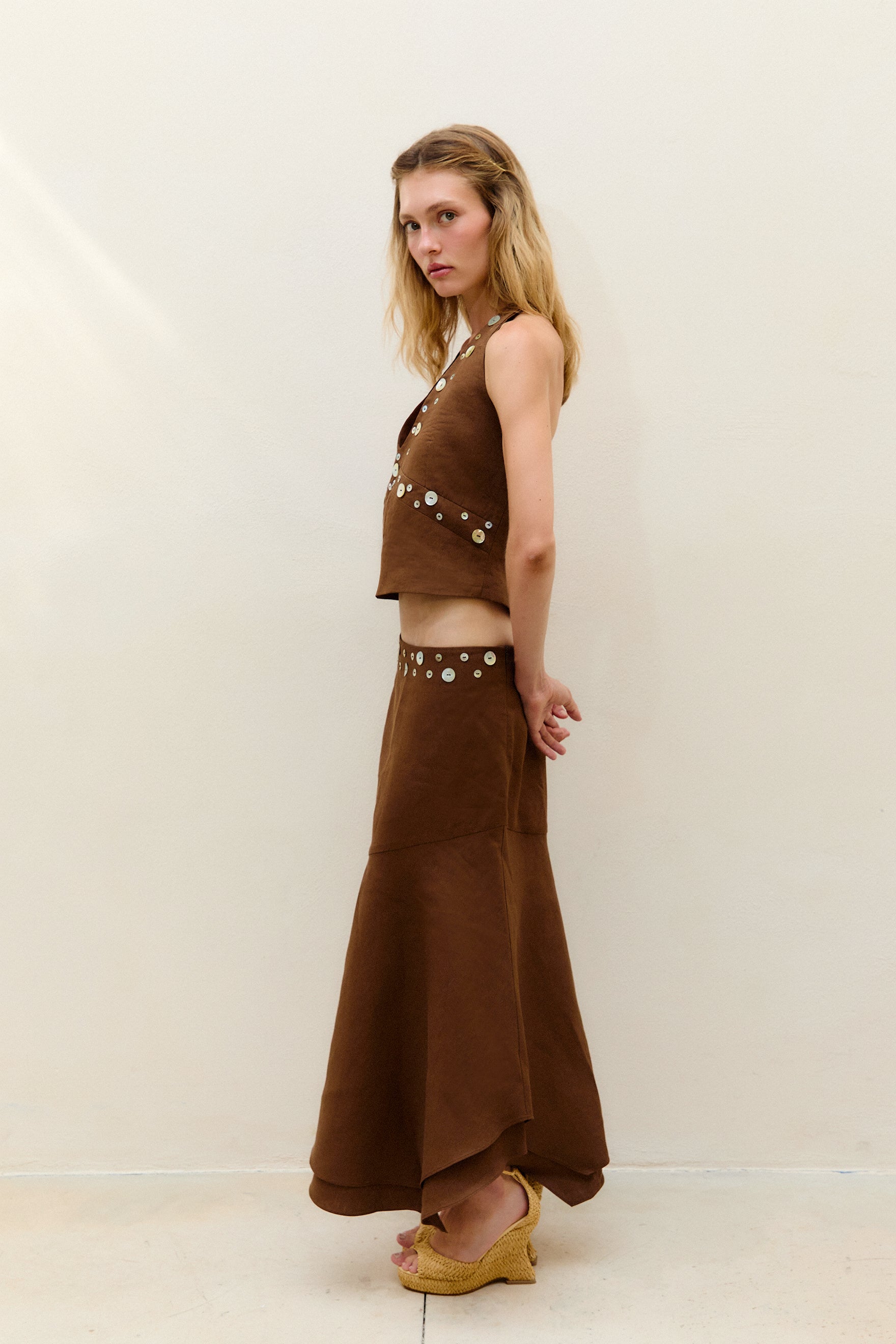 M O C_Chocolate Nacpan Skirt_4