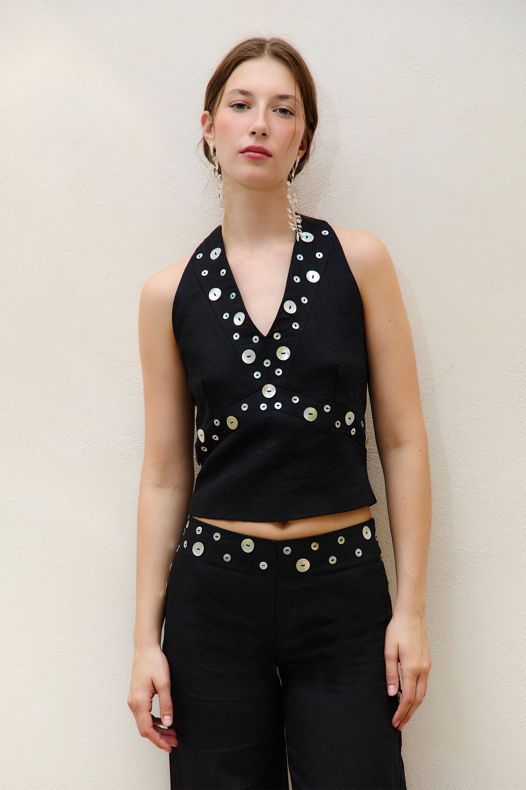 M O C_Black Nido Top_2