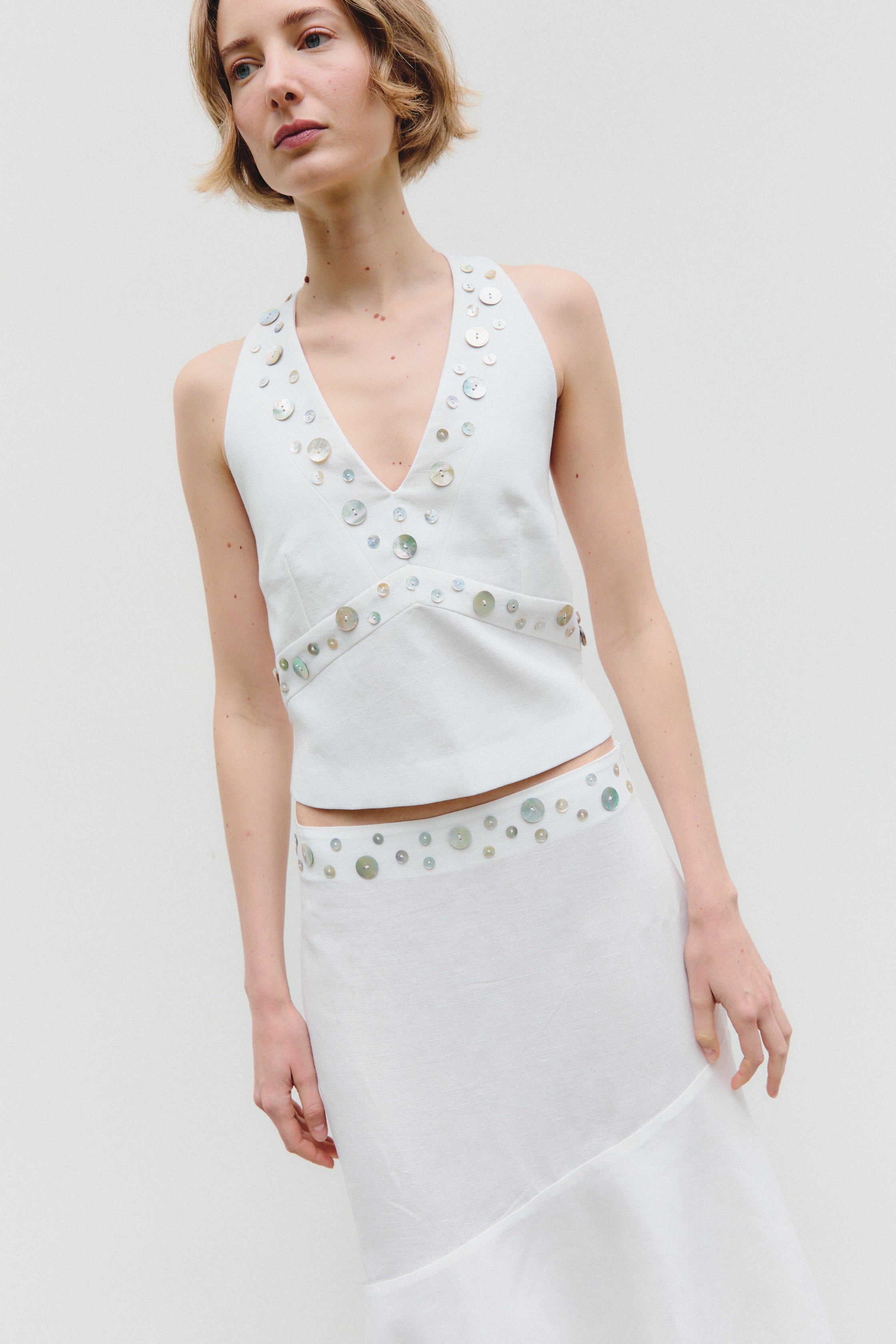 M O C_White Nido Top_3