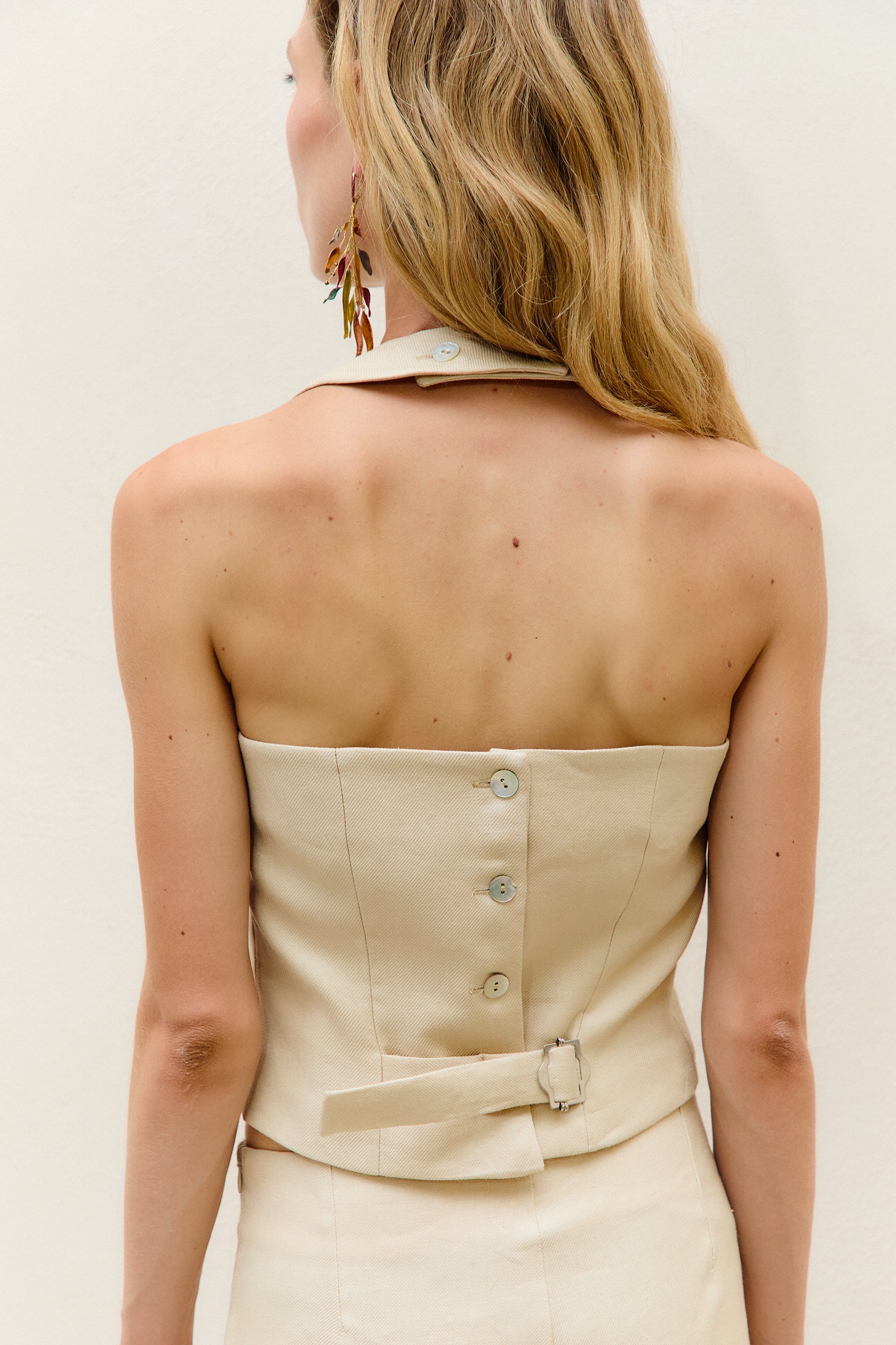 M O C_Beige Nido Top_7
