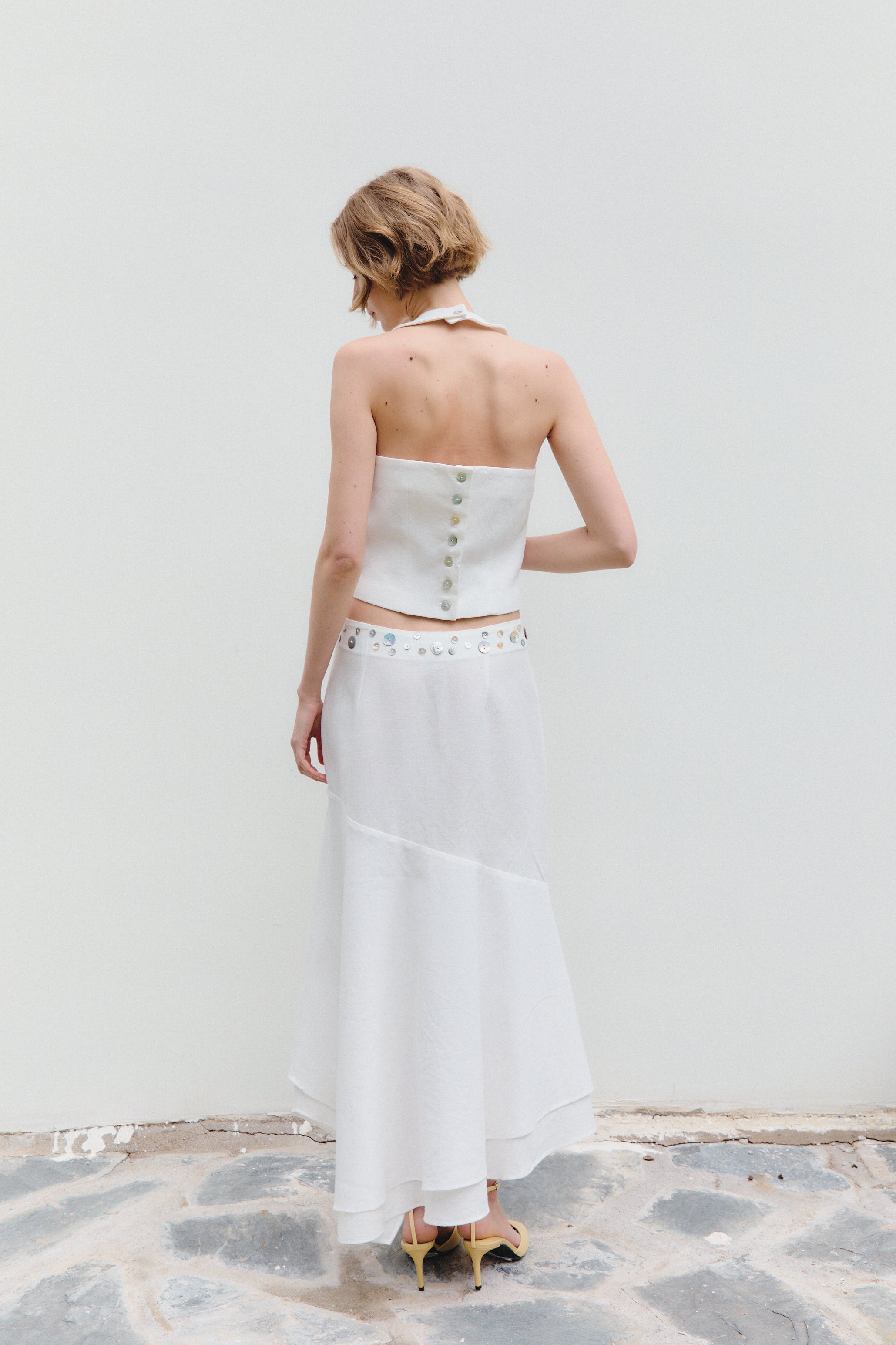 M O C_White Nacpan Skirt_4