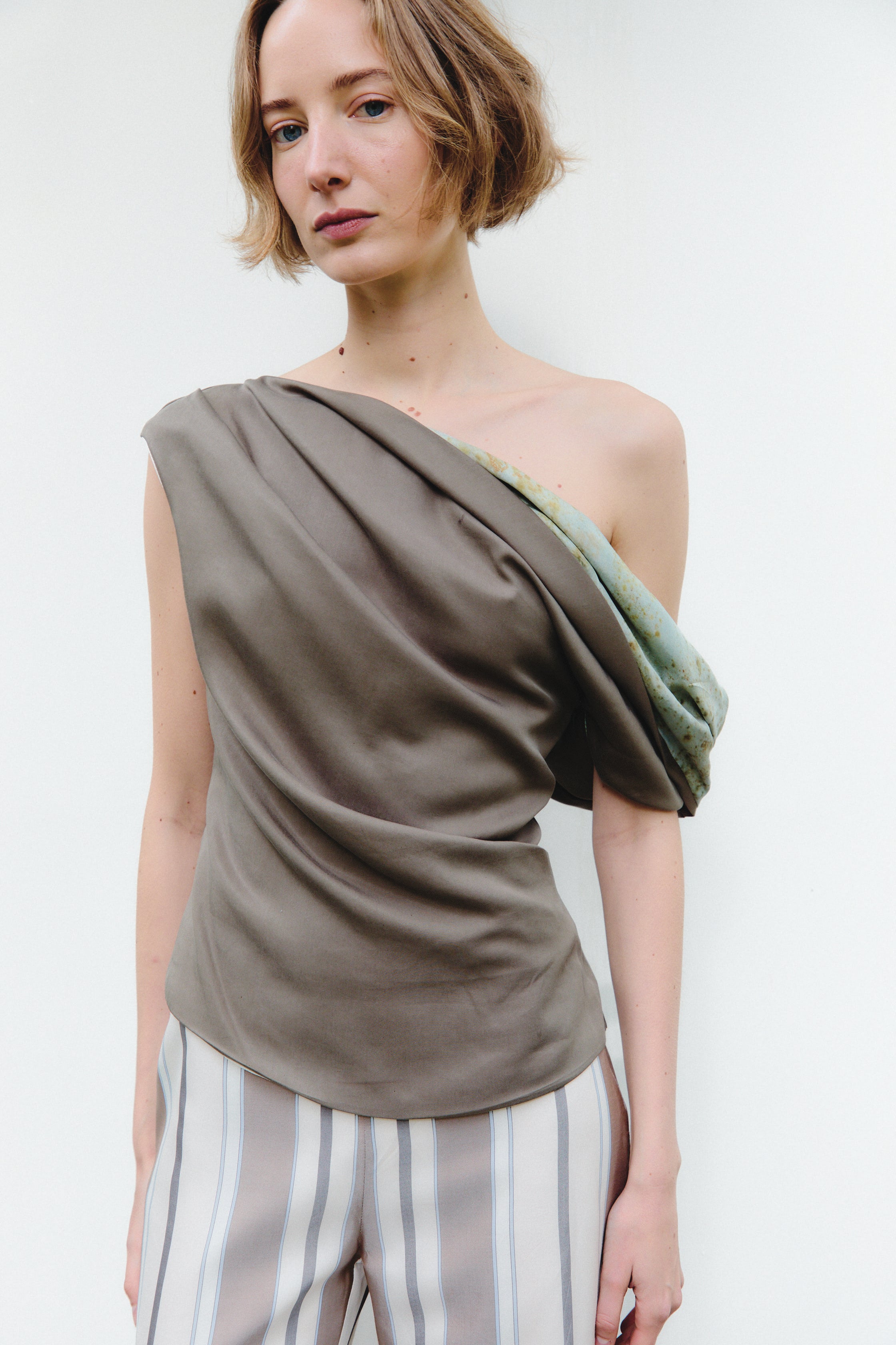 M O C_Khaki Duli Top_2