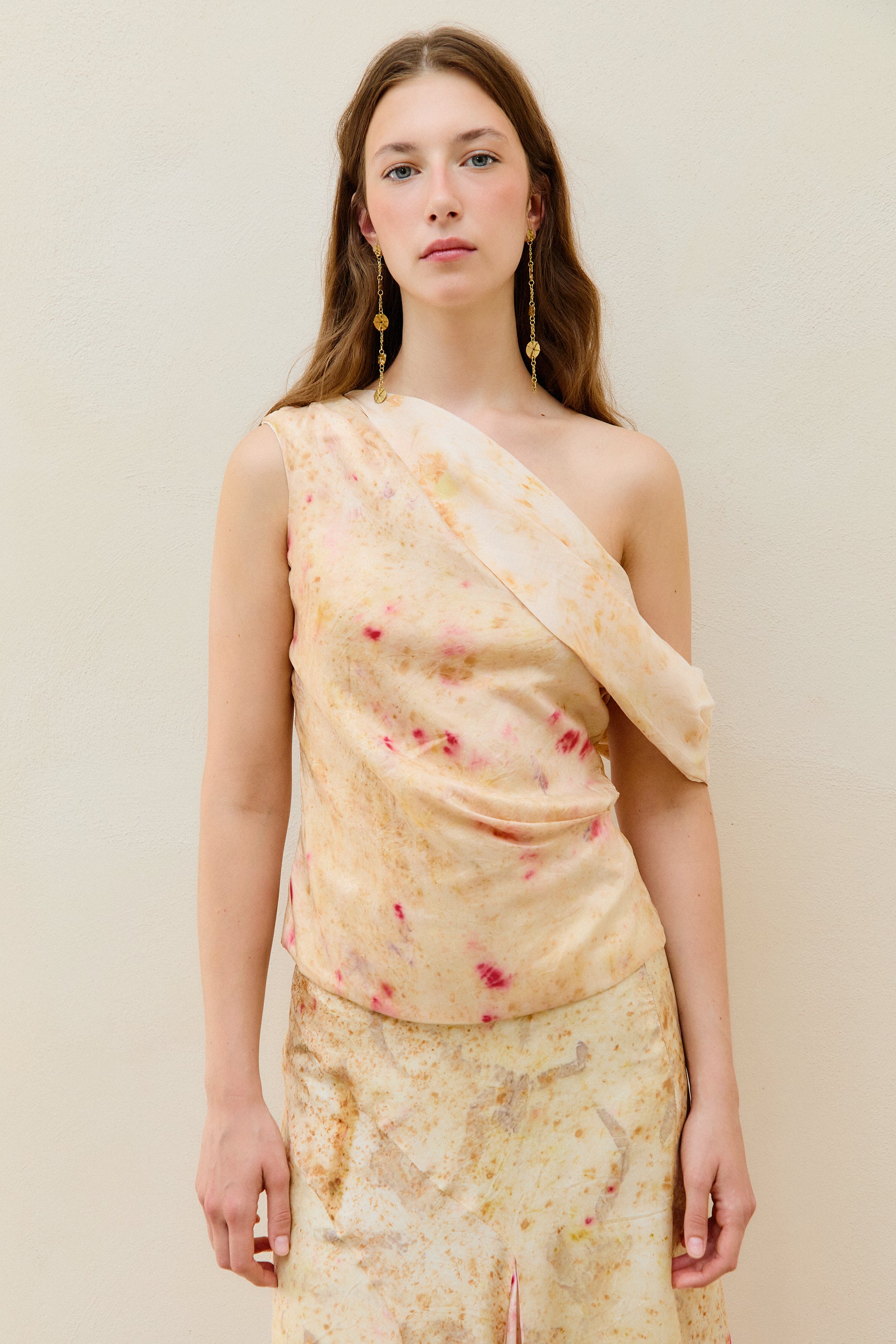 M O C_Flowers Duli Top_3