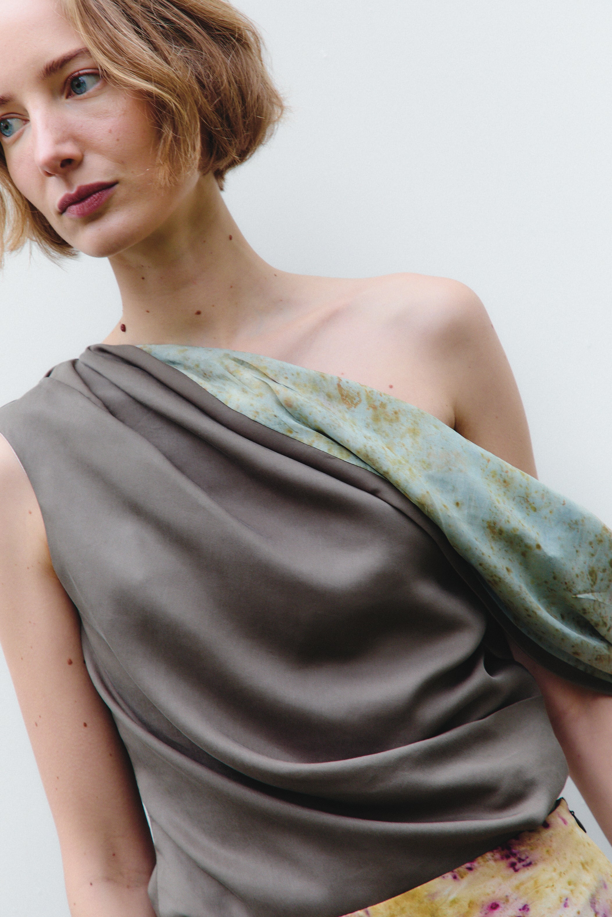 M O C_Khaki Duli Top_3