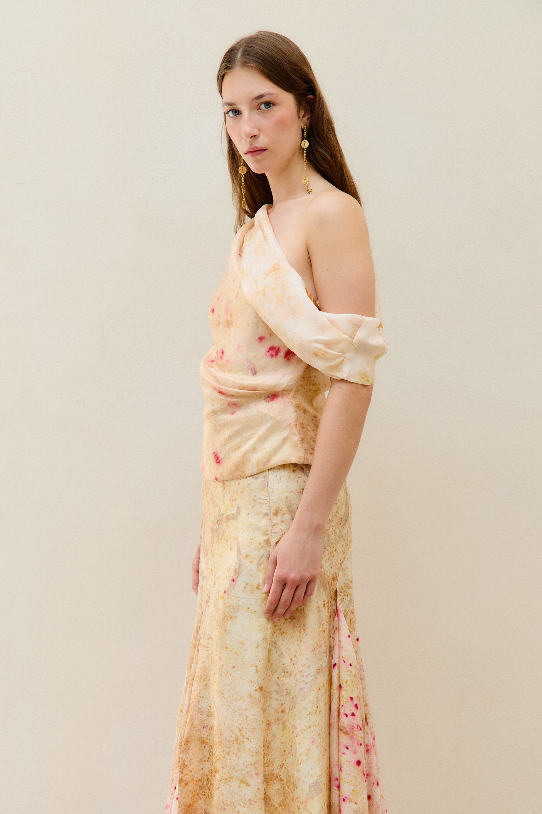 M O C_Flowers Duli Top_4