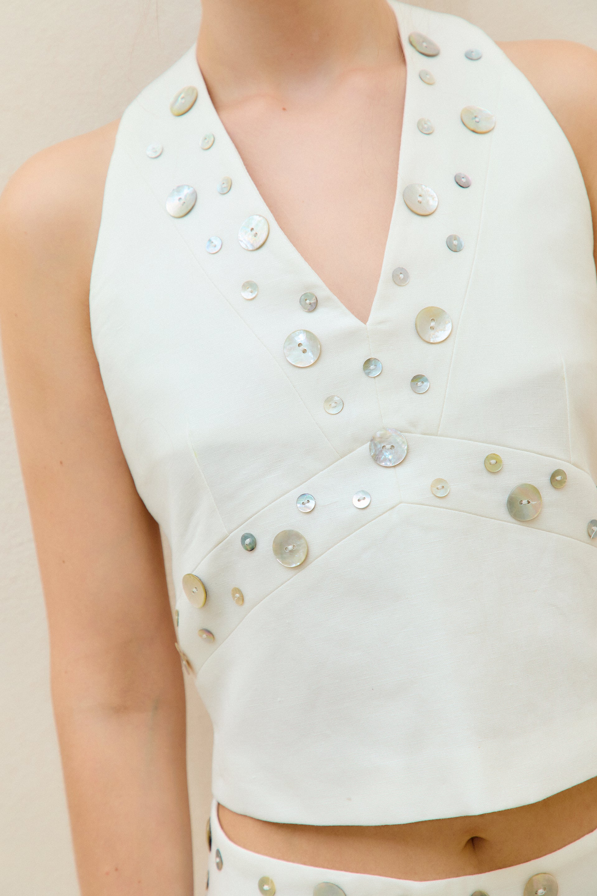 M O C_White Nido Top_6