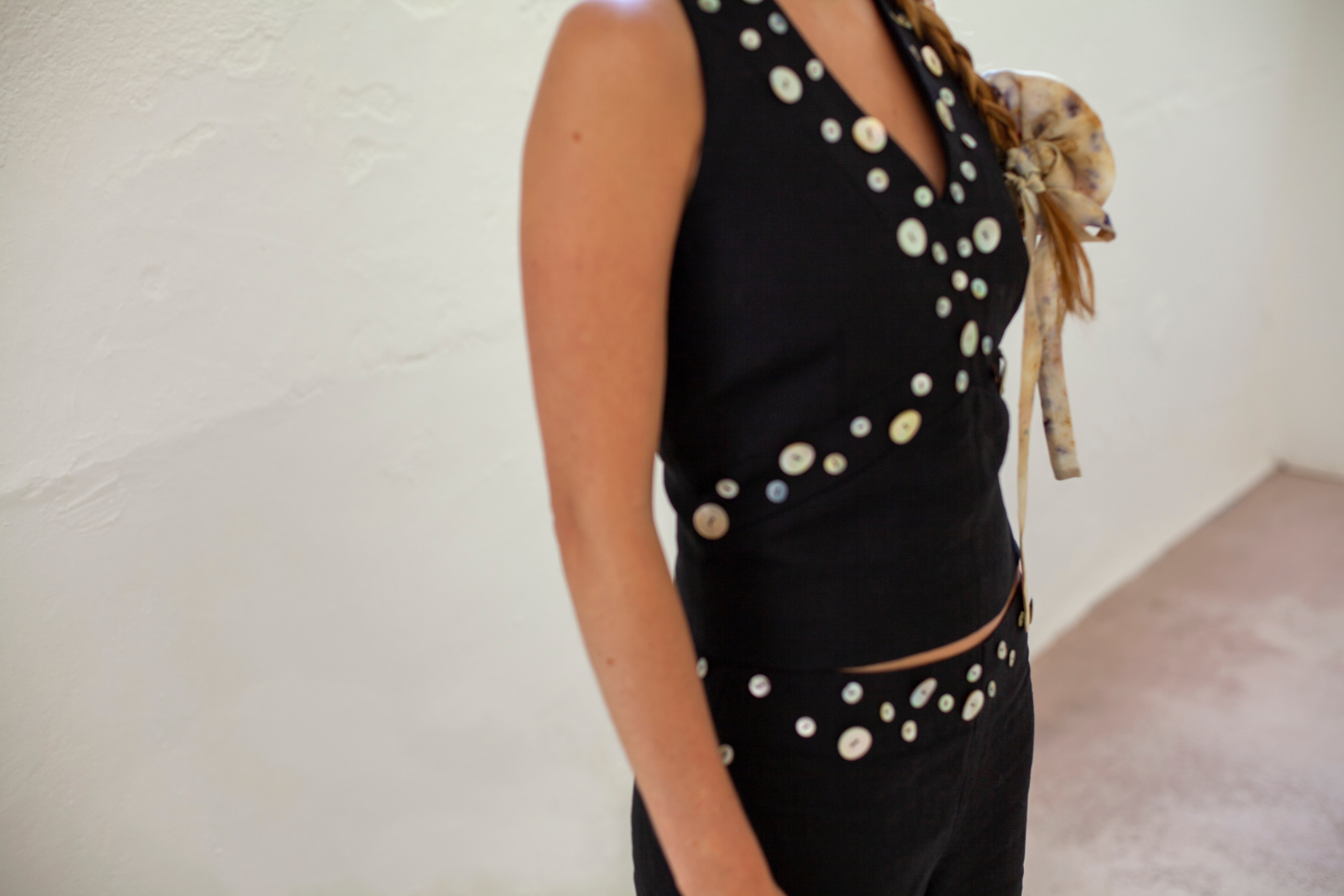 M O C_Black Nido Top_4